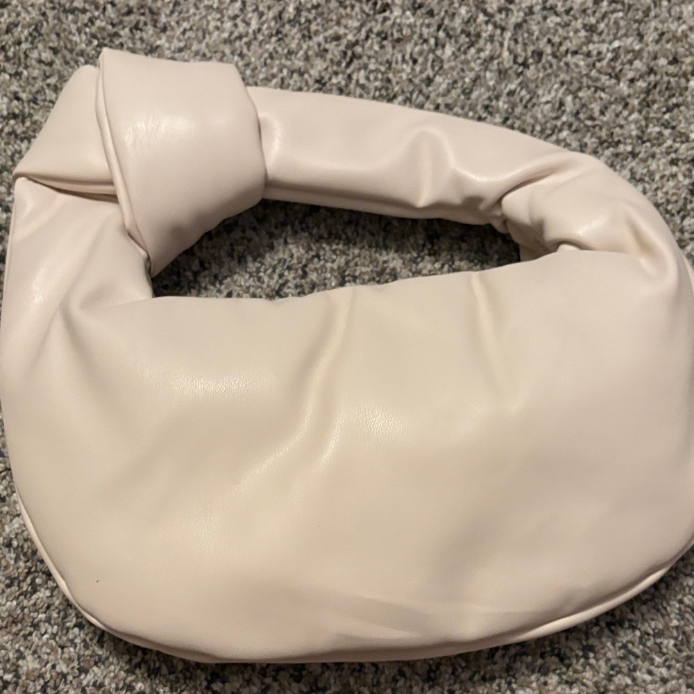 Melie Bianco Cream Shoulder Bag - Picture 3 of 5
